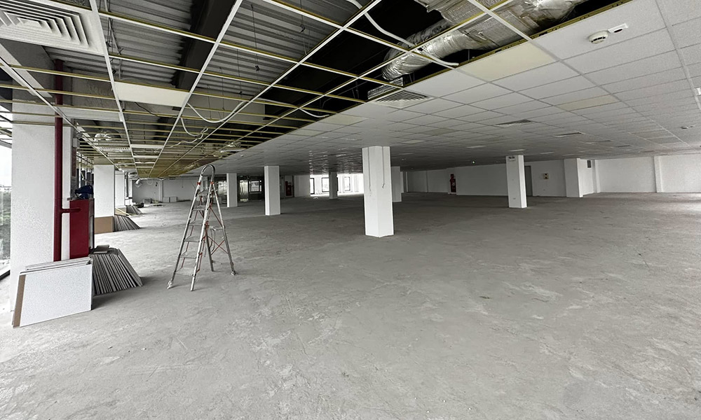 BƯỚC 4 <br> Vệ Sinh & Bàn Giao