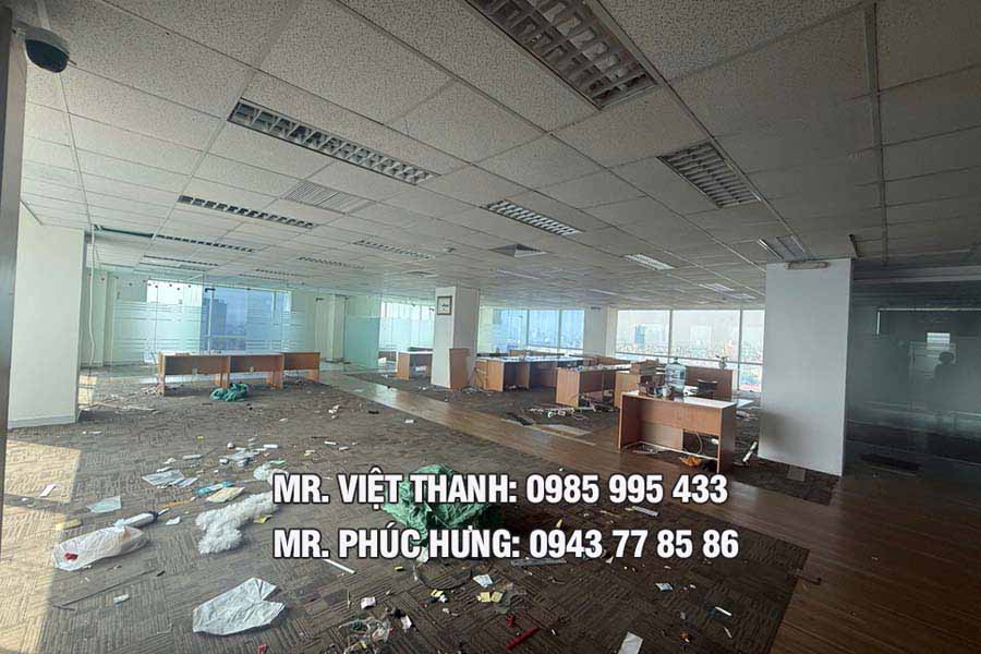 Hoàn trả mặt bằng showroom