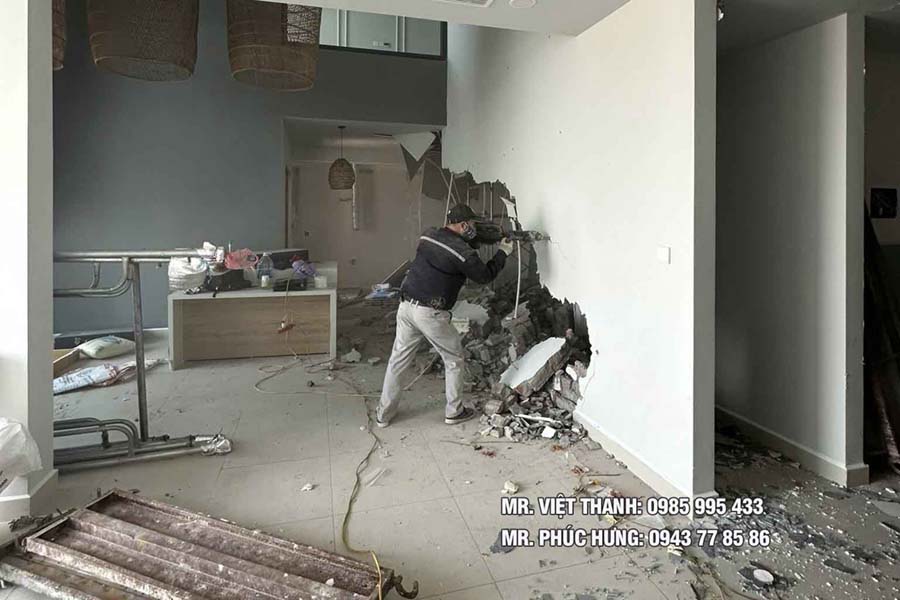 tháo dỡ vách trần thạch cao tại Long Biên