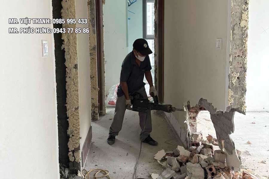 tháo dỡ vách trần thạch cao tại Long Biên