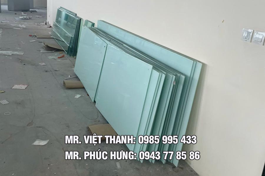 Dịch vụ tháo vách kính văn phòng tại Cầu Giấy