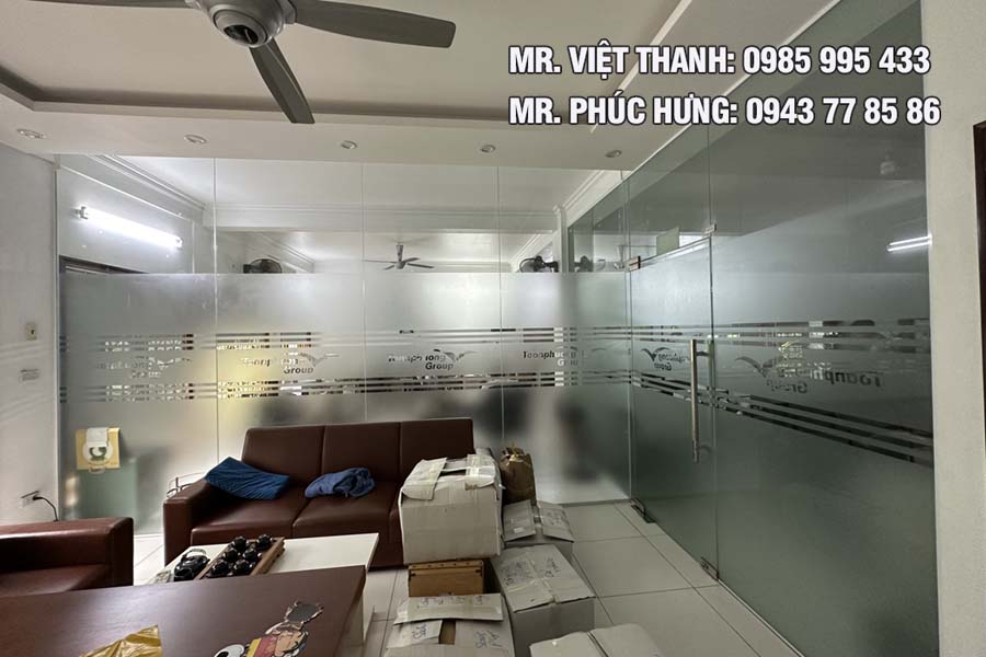 Dịch vụ tháo vách kính văn phòng tại Long Biên